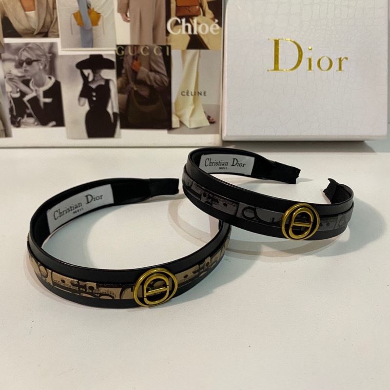 CHRISTIAN DIOR